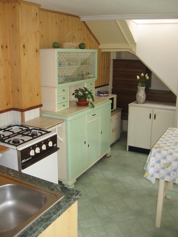 Csaladi Vendeghaz Apartment Eger Room photo